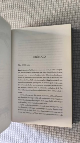 Libro El Pacto de los lobos de Dorothy Hearst
