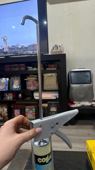 Pistola metálica profesional para silicona/sellado