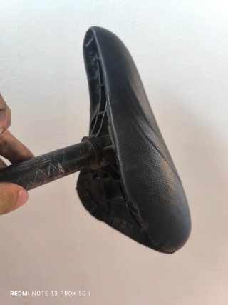 Sillín Cult BMX Negro