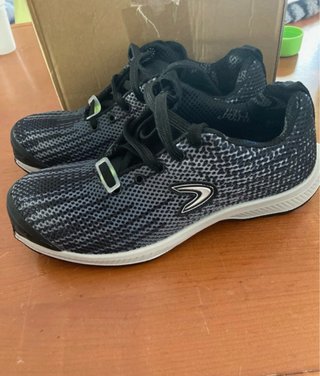 Scarpe antinfortunistiche grigie e nere