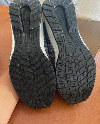Scarpe antinfortunistiche grigie e nere