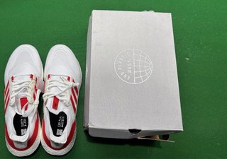 Adidas Ultraboost Blancas y Rojas