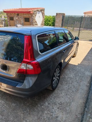 Volvo V70 2011