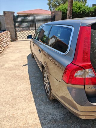 Volvo V70 2011