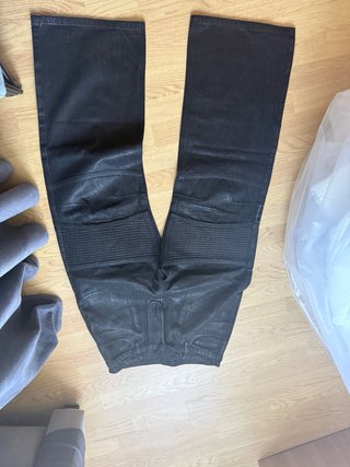 Pantalón no emosen