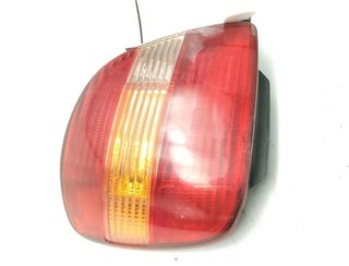 Lexus 23124363 piloto trasero izquierdo gs jzs147