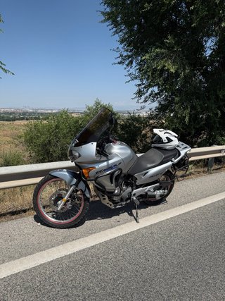 Honda Transalp XL650V