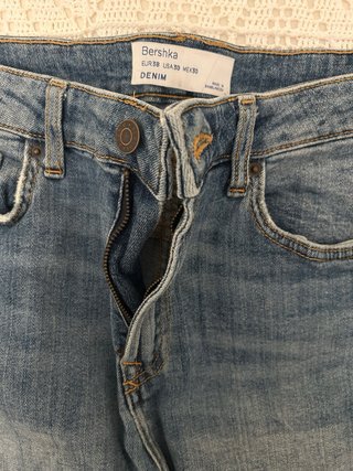Pantalones cortos vaqueros Bershka