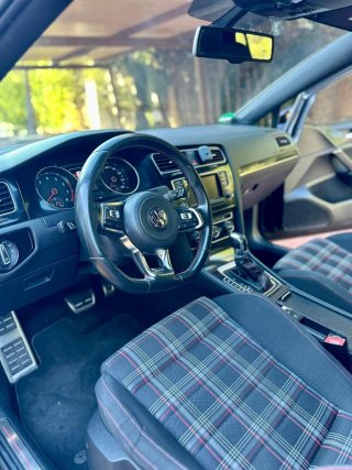 Volkswagen Golf GTI PERFORMANCE