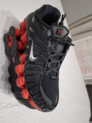 Zapatillas Nike Shox R4 Negras Rojas