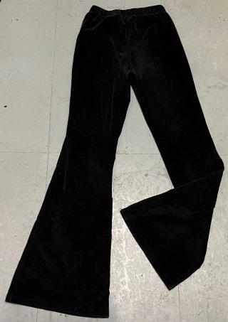 Pantalones negros acampanados de terciopelo