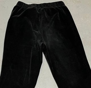 Pantalones negros acampanados de terciopelo