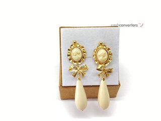 pendientes oro 18k con piedra con cuarzo