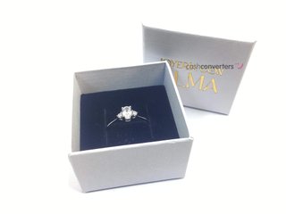 anillo oro 18k con piedra con circonita