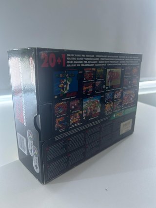 Nintendo Classic Mini SNES + 2 Mandos