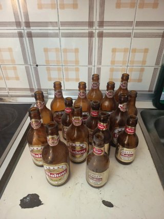 Bottiglie Mahou antiche 5€