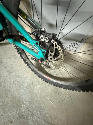 Bicicleta Santa Cruz Nomad CC 3