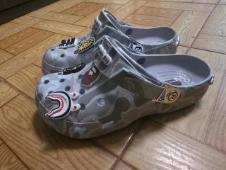 Chanclas Crocs x BAPE grises, 41-42-42.5