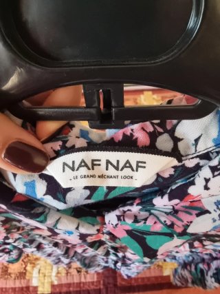Camisa NAF NAF floral manga corta