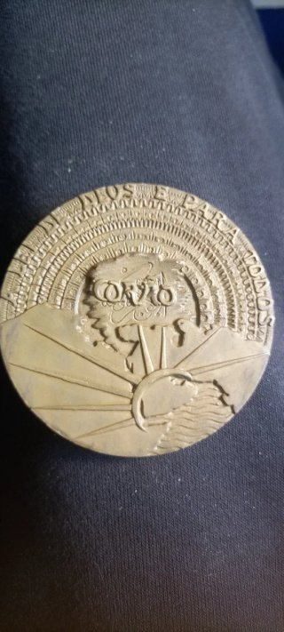 Medalha antiga de bronze