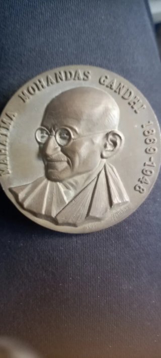 Medalha antiga de bronze