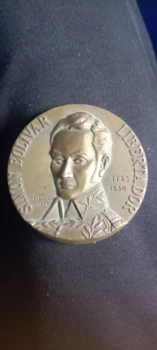 Medalha antiga de bronze