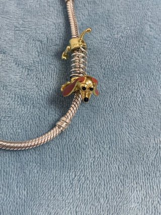 Charm Perro Slinky Disney