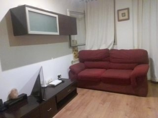 Se REGALA ! Mesa comedor y sofá cama