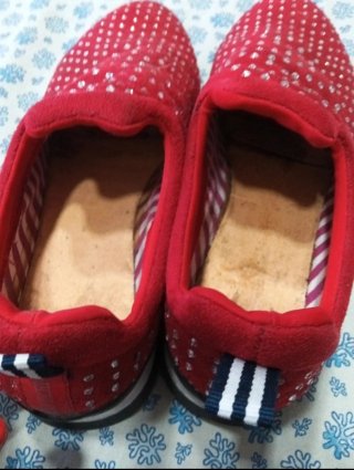 Scarpe rosse con strass