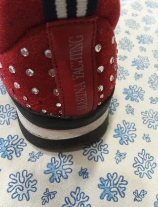 Scarpe rosse con strass