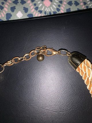 Collar gargantilla cuerda dorada adornos