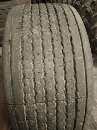 Neumático agrícola 425/55 R19.5