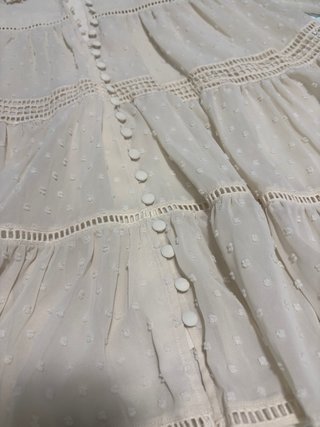 Vestido beige con lunares