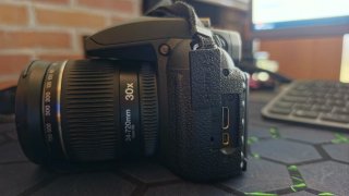 Fujifilm HS10 Fotocamera Digitale