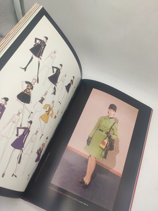 Iberia y sus diseñadores: 50 años de moda libro