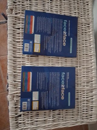 Libro y cuadernillo de Ingles Pre-intermediate B1