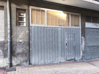 Puerta de garaje metálica 3.98 ancho 2.33 alto