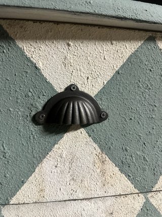 Cómoda Bombaché diseño geometrico.