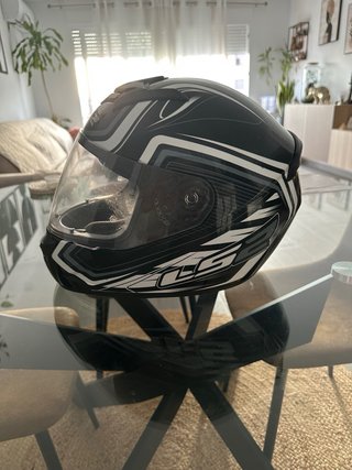 Casco integral LS2 + 1 Casco de Regalo
