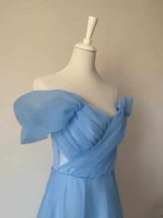 Vestido tul azul celeste