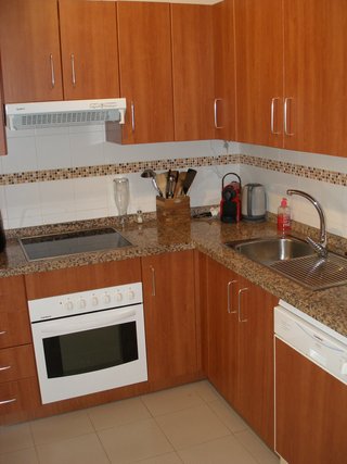 Cocina completa madera con electrodomesticos