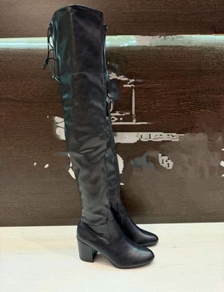 Botas altas negras polipiel