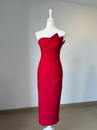 Vestido rojo midi escote drapeado
