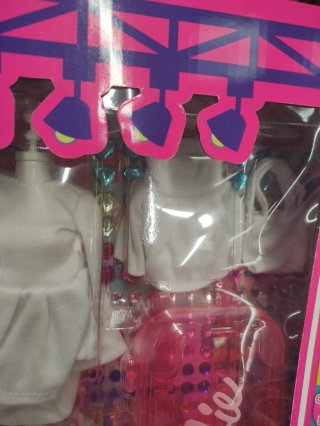Barbie DIY Fashion Set