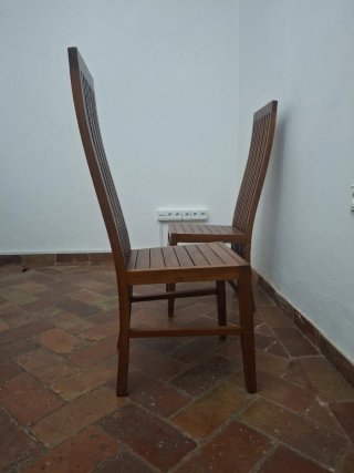 Juego 2 Sillas Madera Barnizada