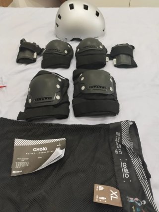 Patines en línea Oxelo MF500, protecciones y casco