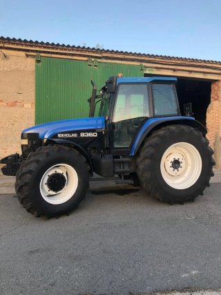 Tractor New Holland 8360 - 135cv