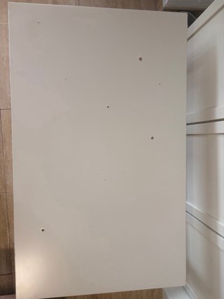 Mesa auxiliar blanca