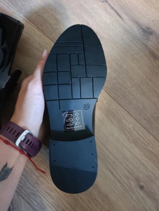 Mocasines charol Via Donni negros talla 36