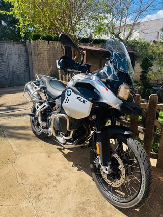 BMW F 900 GS adventure